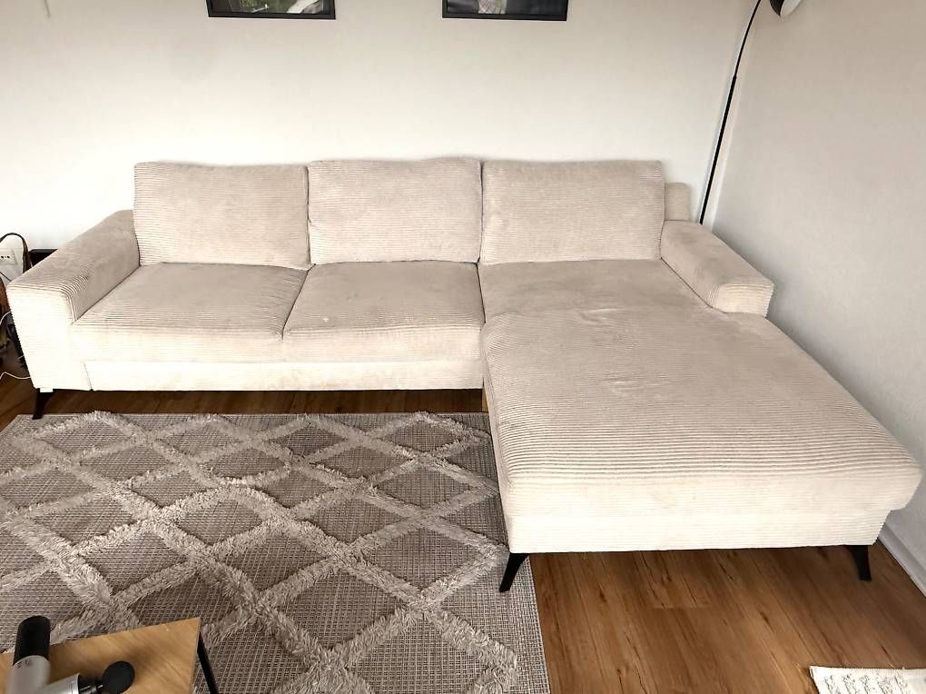 Divani: Cord Sofa Beige - zu verschenken  – Usato da Dagmersellen venduto da Jnn-Wr 1