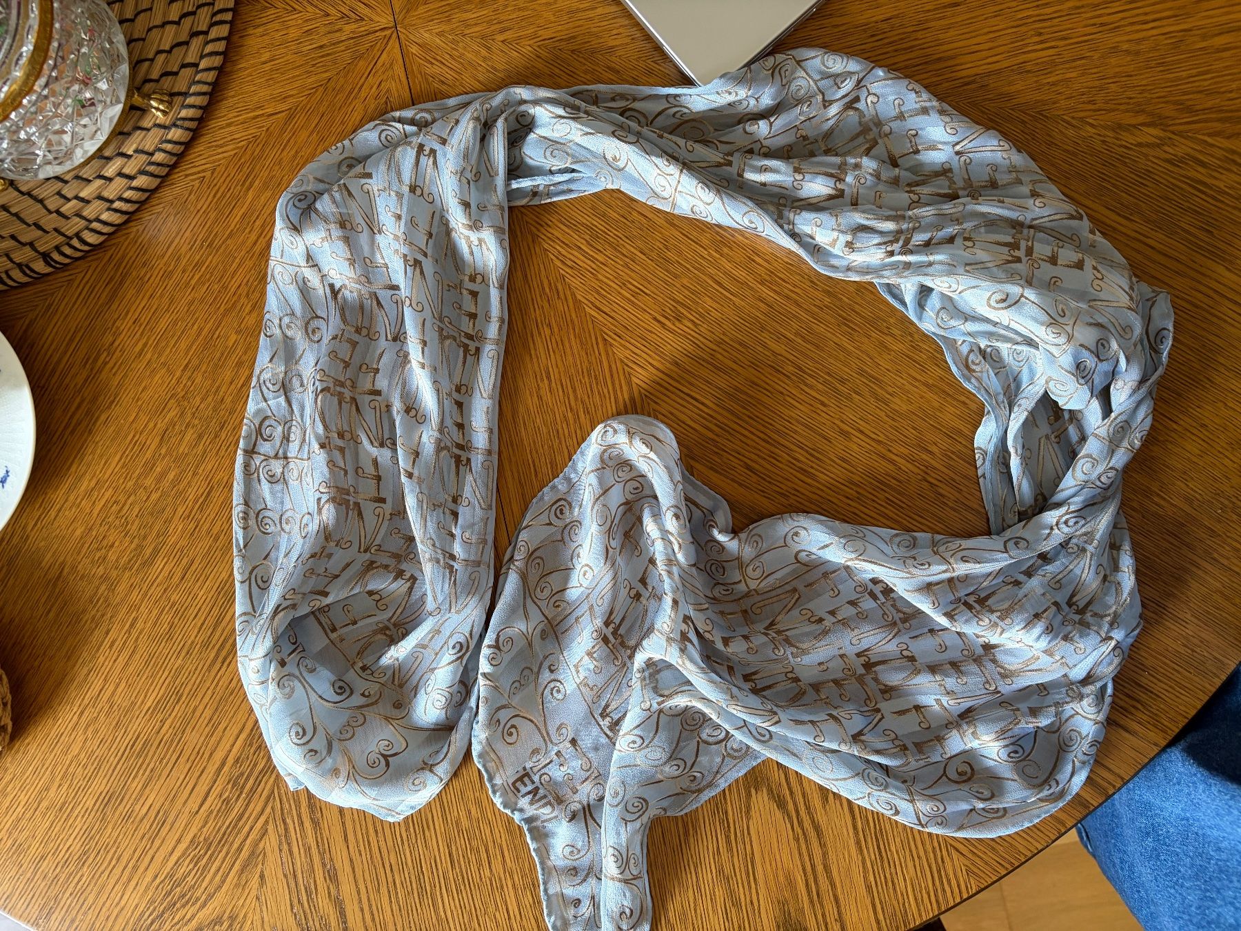 Fendi Foulard & Sciarpe: Fendi Silk Scarf - Vintage – Usato da Luzern venduto da AM2nd 3