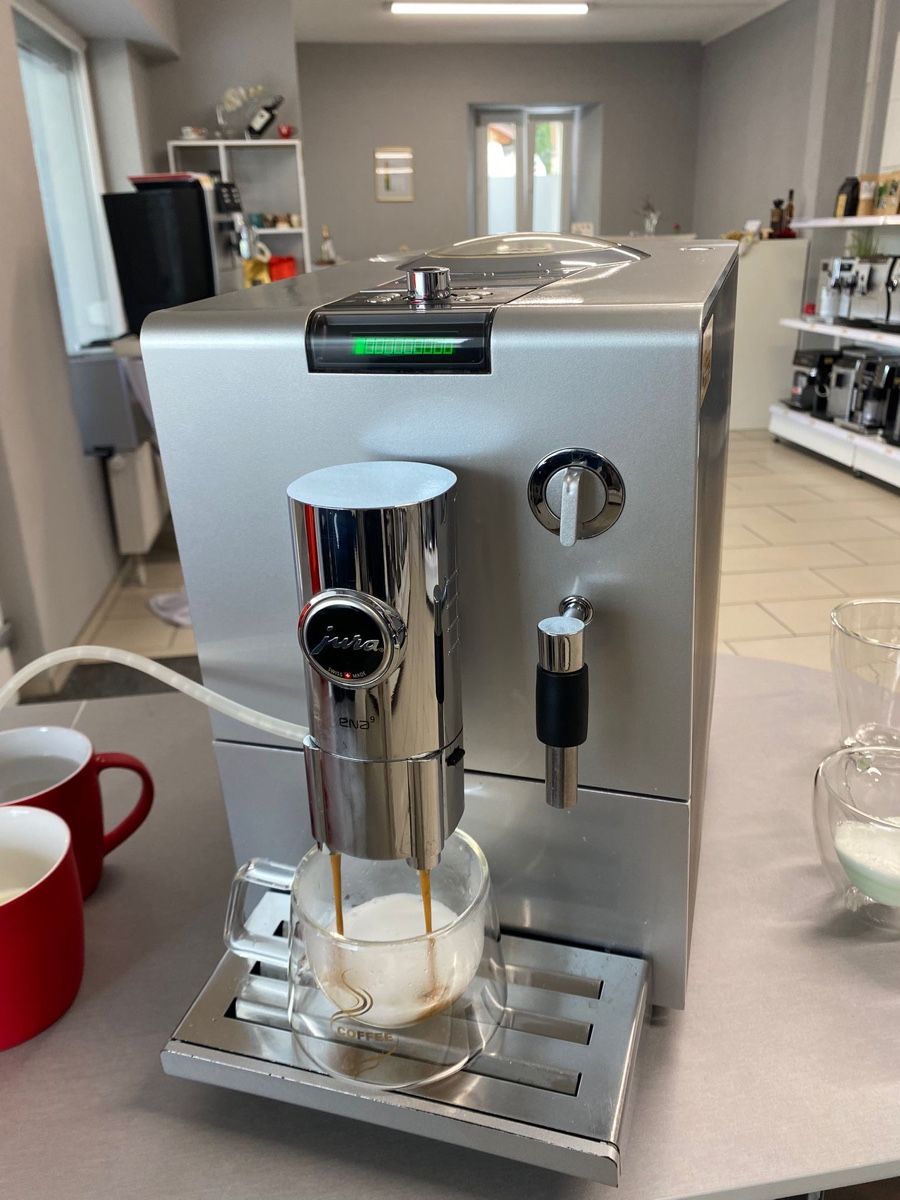 Macchine per caffè & Macchine per espresso: JURA ENA 9 – Usato da Gränichen venduto da Luma.KaffeeMaschinen
