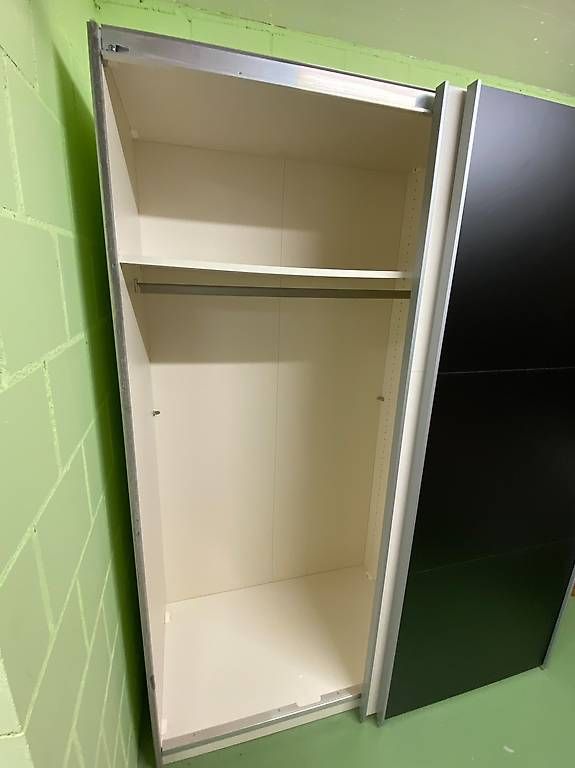 Schränke: Schiebetürkasten schwarz/weiss – Gebraucht aus Luterbach von sch_t9q7 1