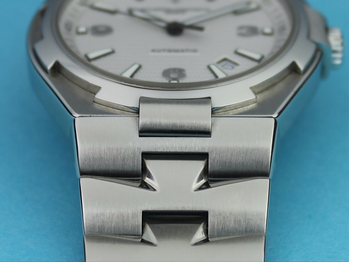 Vacheron Orologi: Vacheron Constantin Overseas – Usato da Zürich venduto da TOBLERATELIER 1
