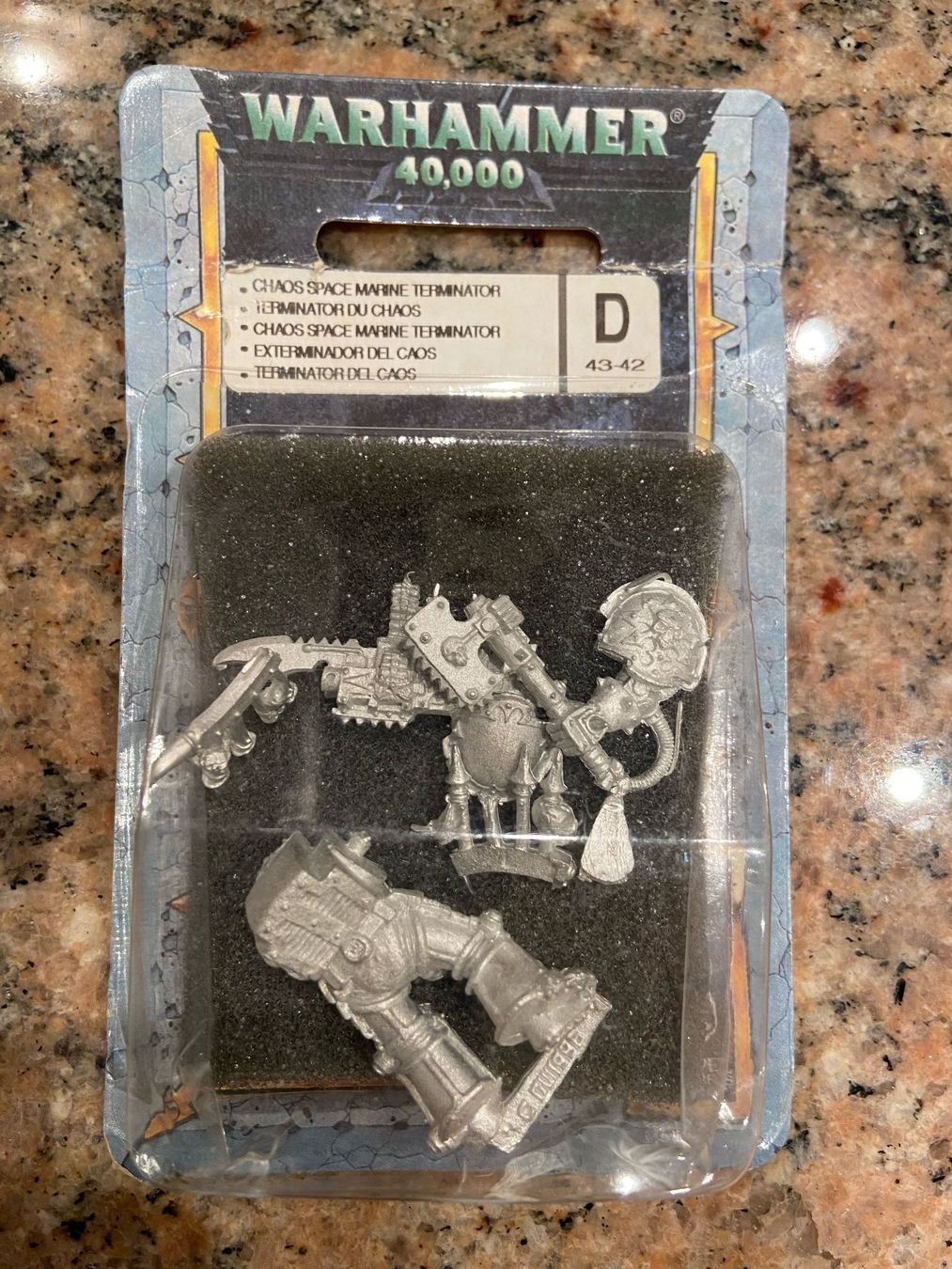 Statuette: Warhammer 40.000 Chaos Space Marine Terminators 1 Figur – Nuovo e nell'imballaggio originale da Basel venduto da ssie 2