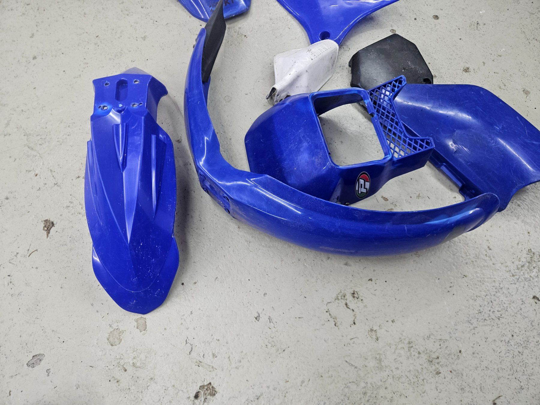 Yamaha Toutes les pièces détachées moto: Yamaha DT 125 Plastics Verkleidung – D'occasion à Mellingen par jea_hkf9 5