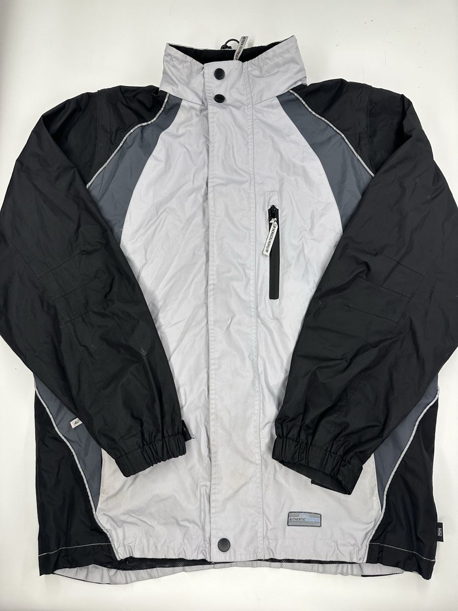 Giacche: Winterjacke, Grau/Schwarz, Grösse L, – Usato da Luzern venduto da kim221080