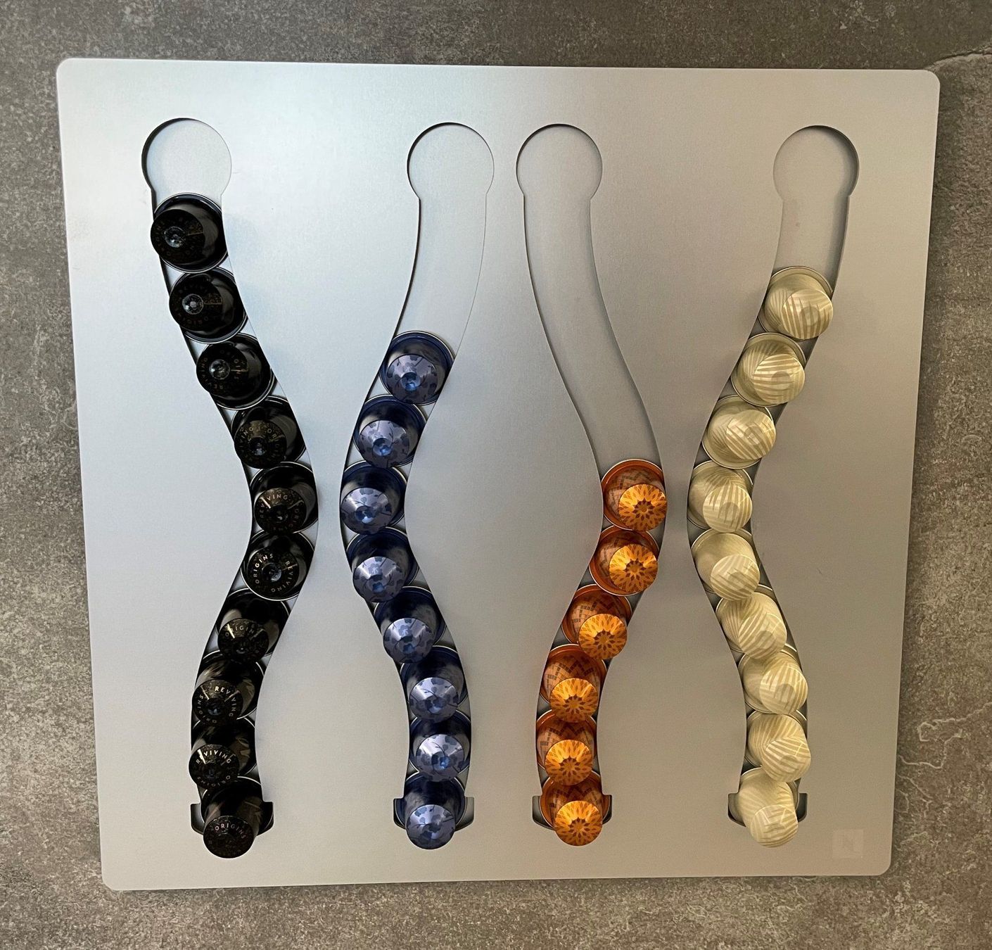 Fixations: NESPRESSO Wand "eckig" ... – D'occasion à Chur par Jacki09