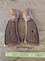 Revolver Griffschalen S&W Schiessen Schützen Waffen Armee