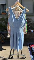 Kurzes Kleid in hellblau
