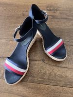 Schöne Tommy Hilfiger Keilabsatz Sandalen, Gr.39