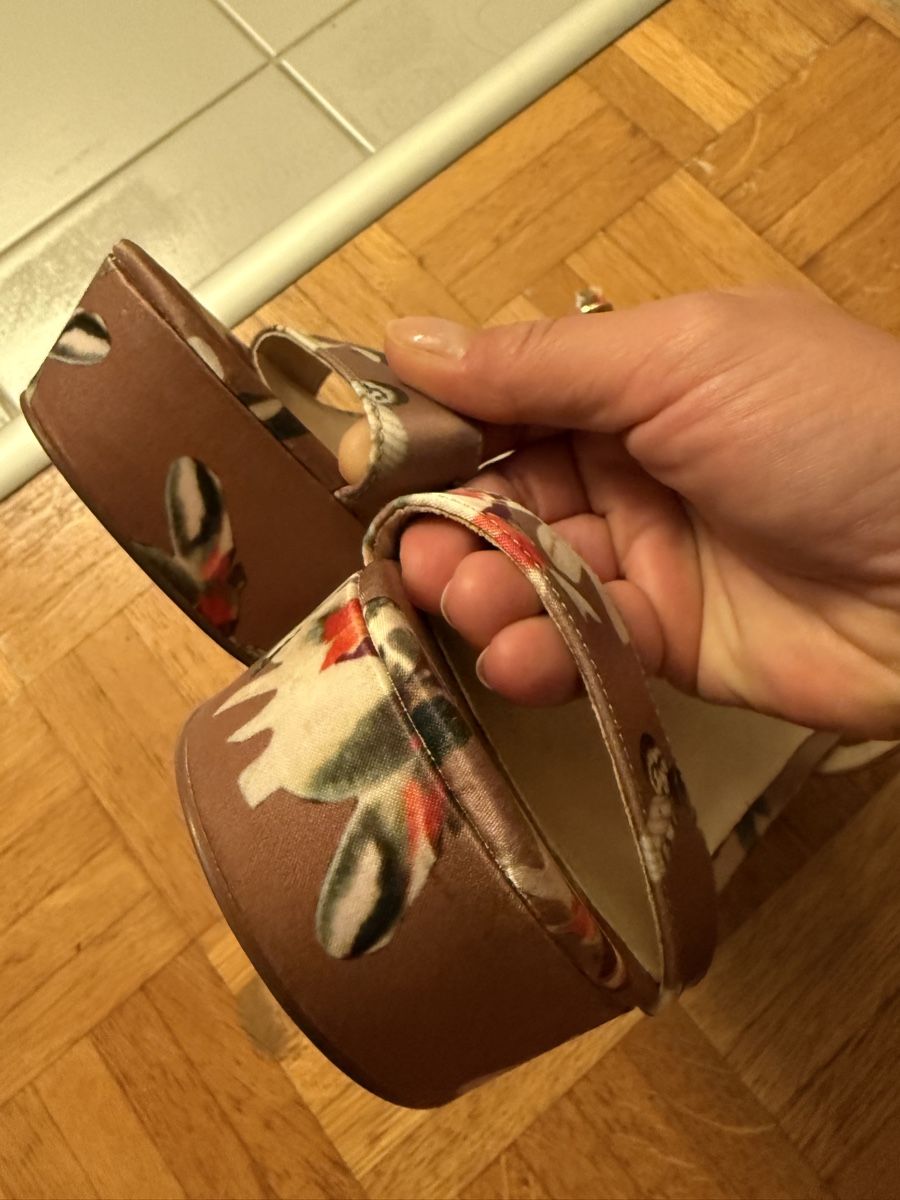 Buffalo Scarpe da donna: Buffalo Heels mit Blockabsatz Gr. 39 – Usato da Stallikon venduto da Lilly_90 3