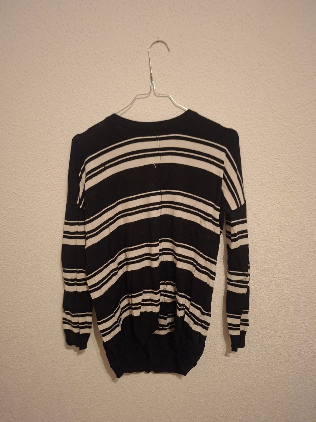 Maglioni & Felpe: Schicker Strickpullover mit Reissverschluss, Grösse M – Usato da Lengwil venduto da Gastman45 1