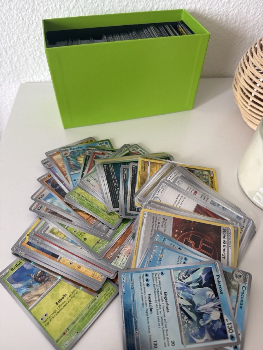 Pokémon Cartes à collectionner: Pokemon holo Bulk ca. 950 Gramm – D'occasion à Uster par esm_wr5k