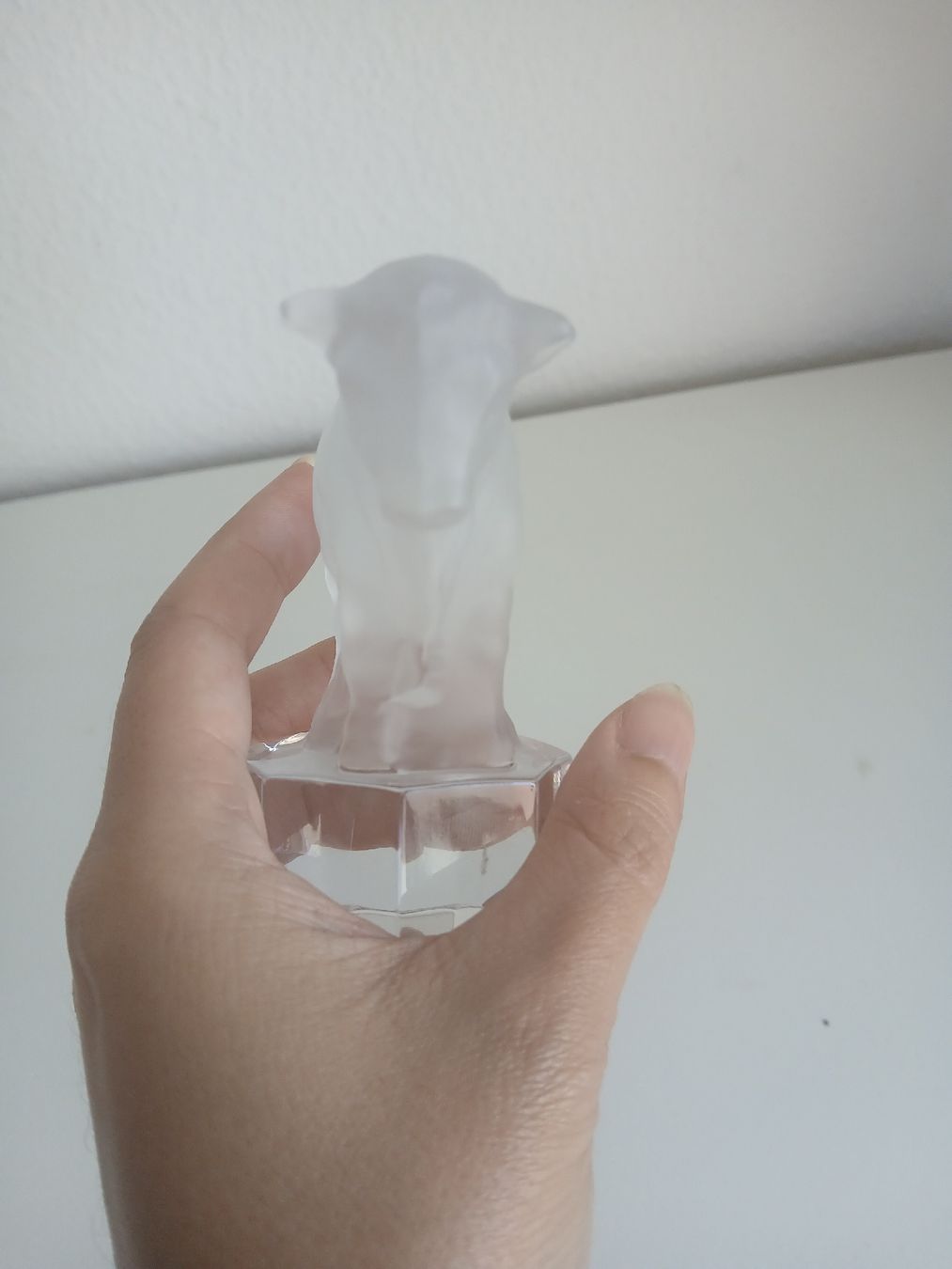 Statuette: Frosted Glass Bull Figurine - Solid Crystal Base Decor – Usato da Dübendorf venduto da rol_fm6d 2