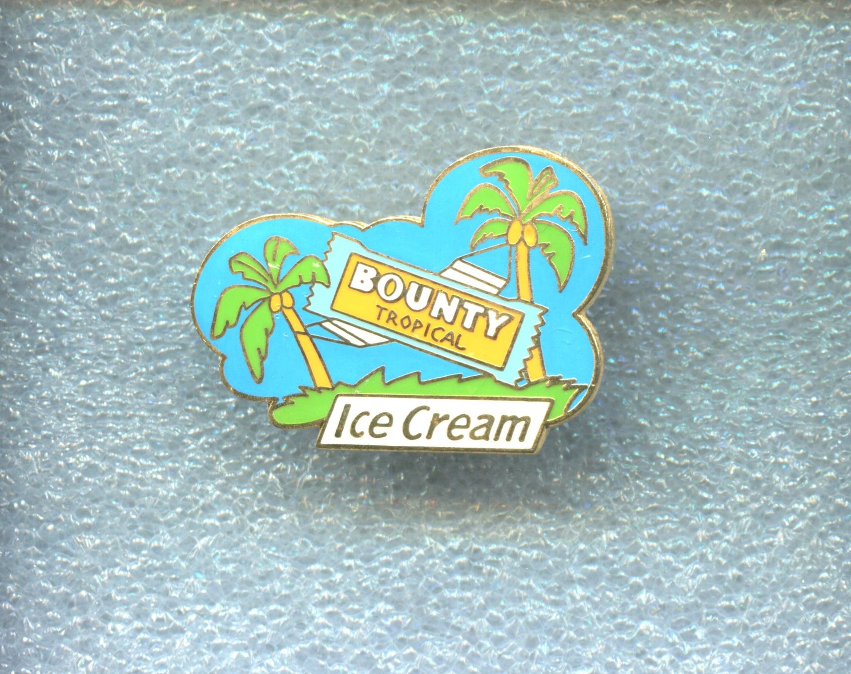 Placchette & Badge: BOUNTY TROPICAL  Ice Cream – Usato da Winterthur venduto da Sammleroase