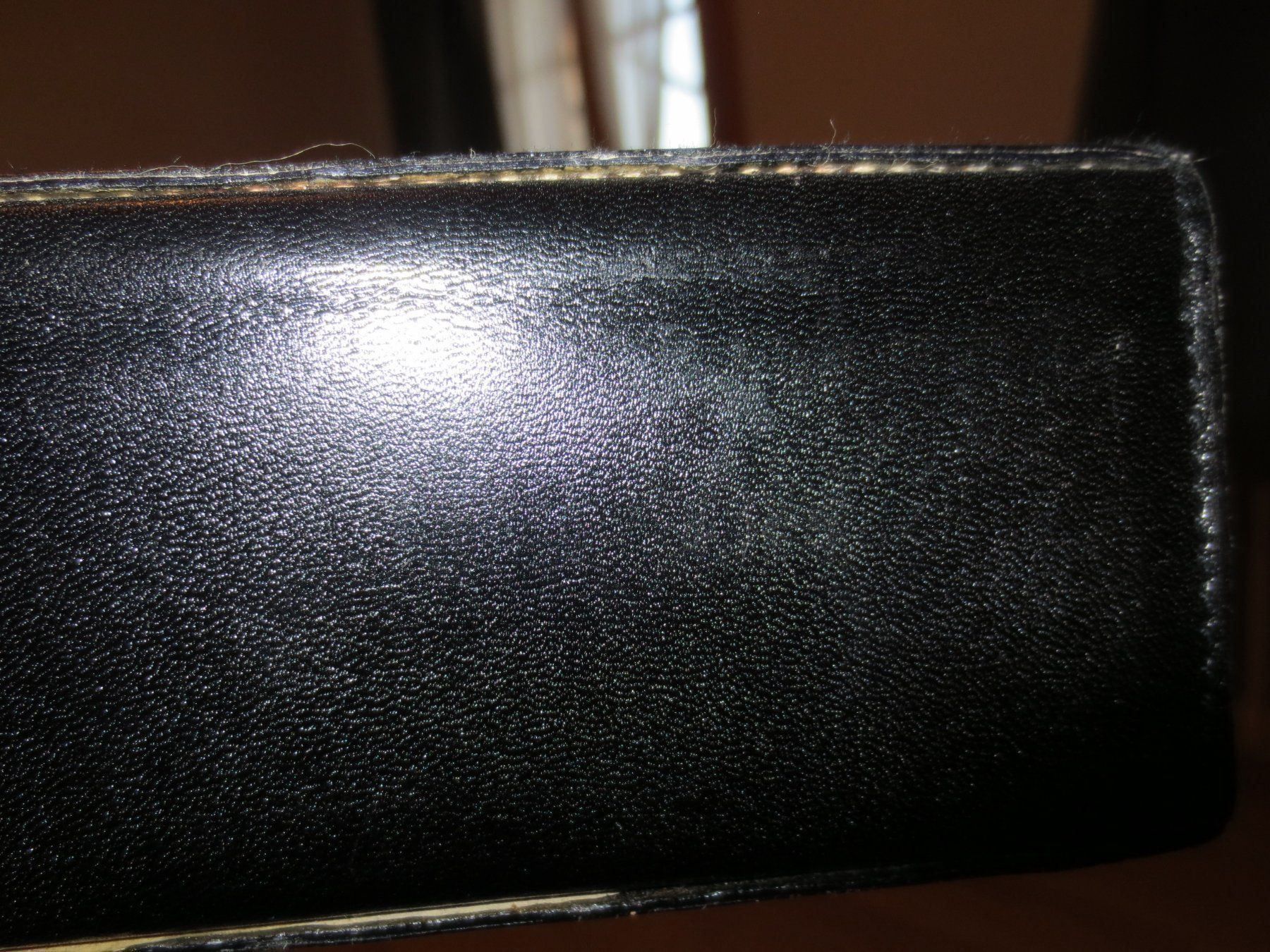 Taschen für Damen: Wunderschöne Lederhandtasche  -  Clutch – Gebraucht aus Männedorf von Livingston 5