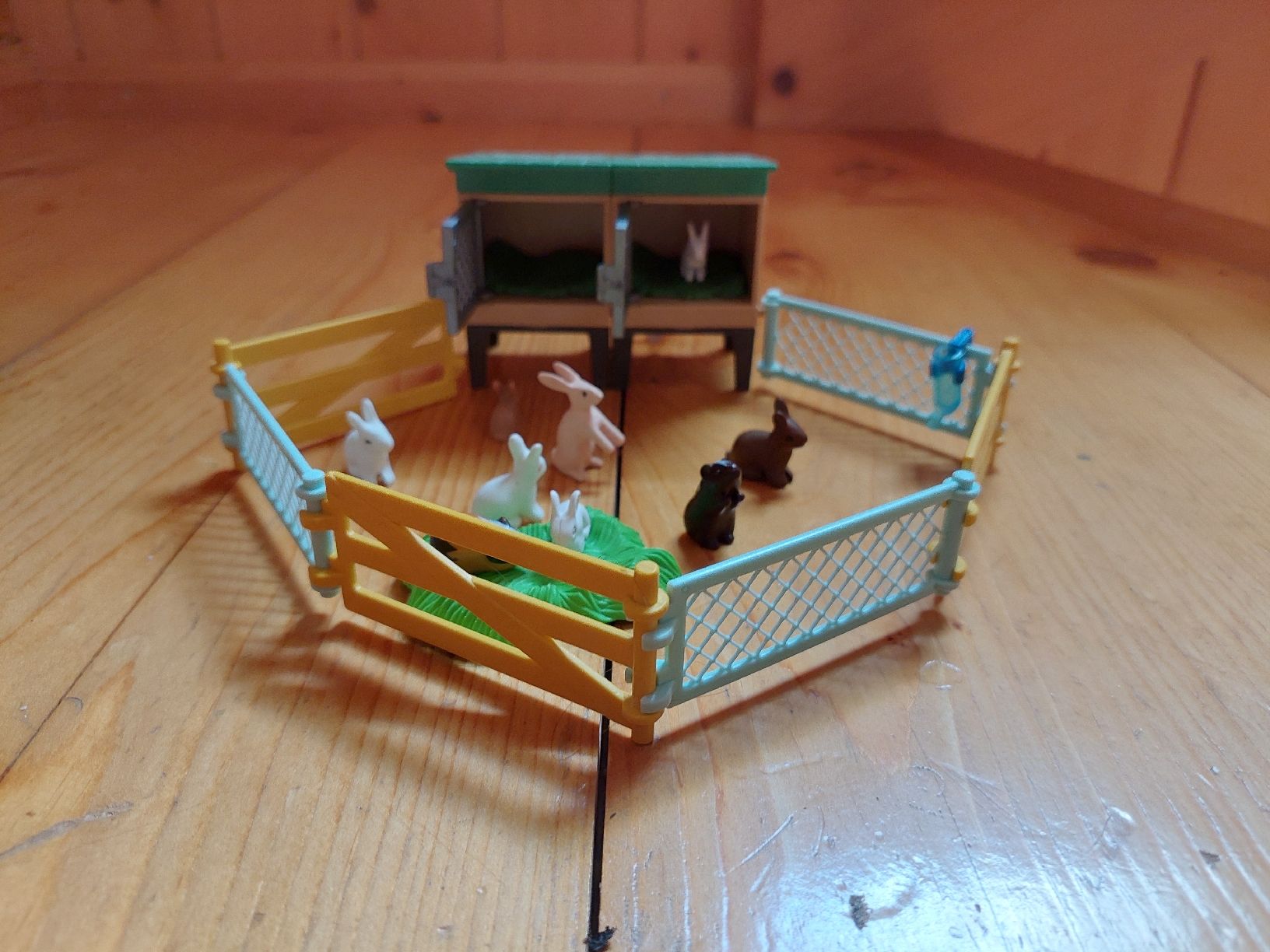 Playmobil Spielzeuge: Playmobil Hasenstall – Gebraucht aus Bächli (Hemberg) von Stern015