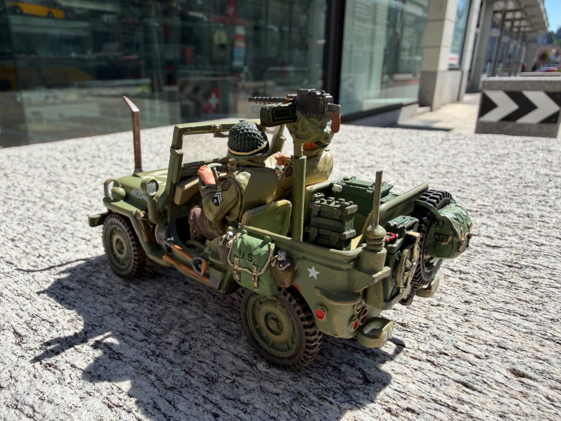 Jeep Modellini d'auto: King & Country Jeep Willys PAZZESCA – Usato da Chiasso venduto da Carrara-Modellismo 2