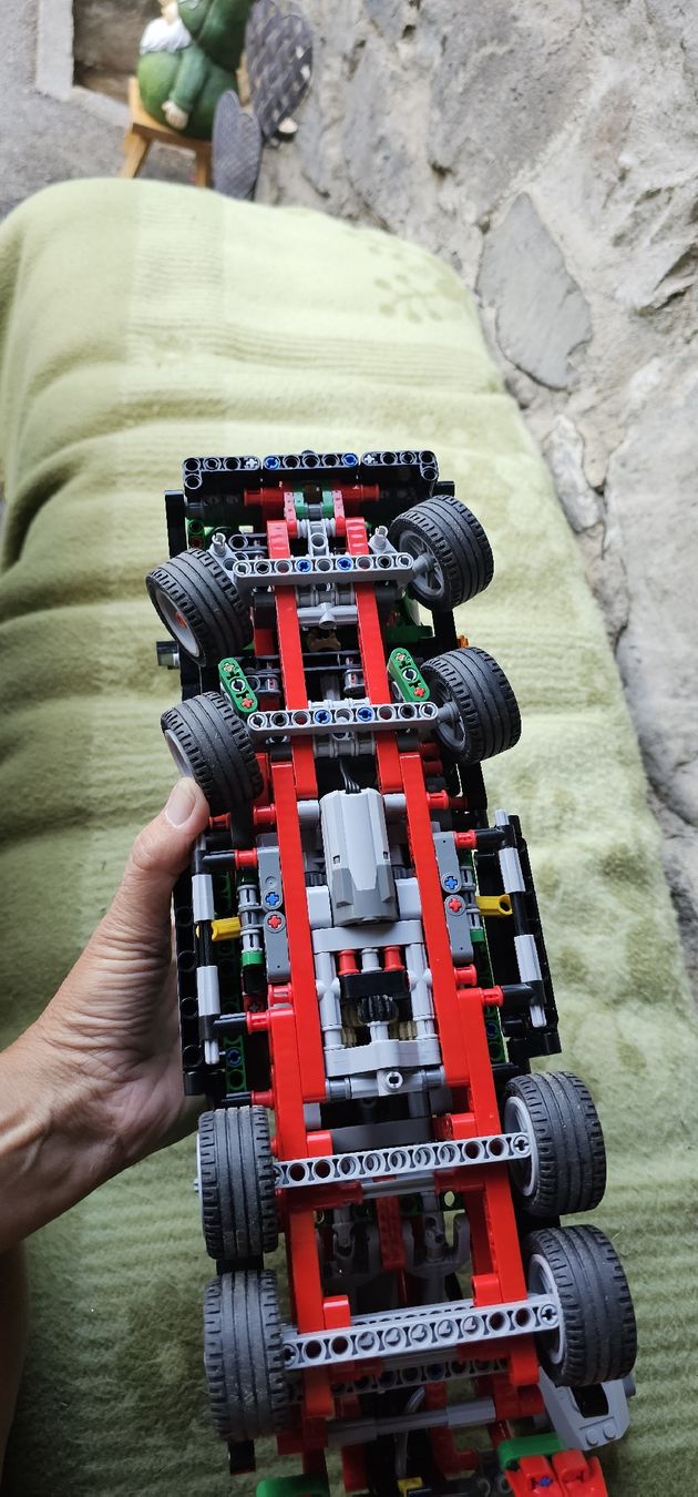 Technics Kit di costruzioni: LEGO Technic Abschleppwagen  – Usato da Ferden venduto da jemyce 3