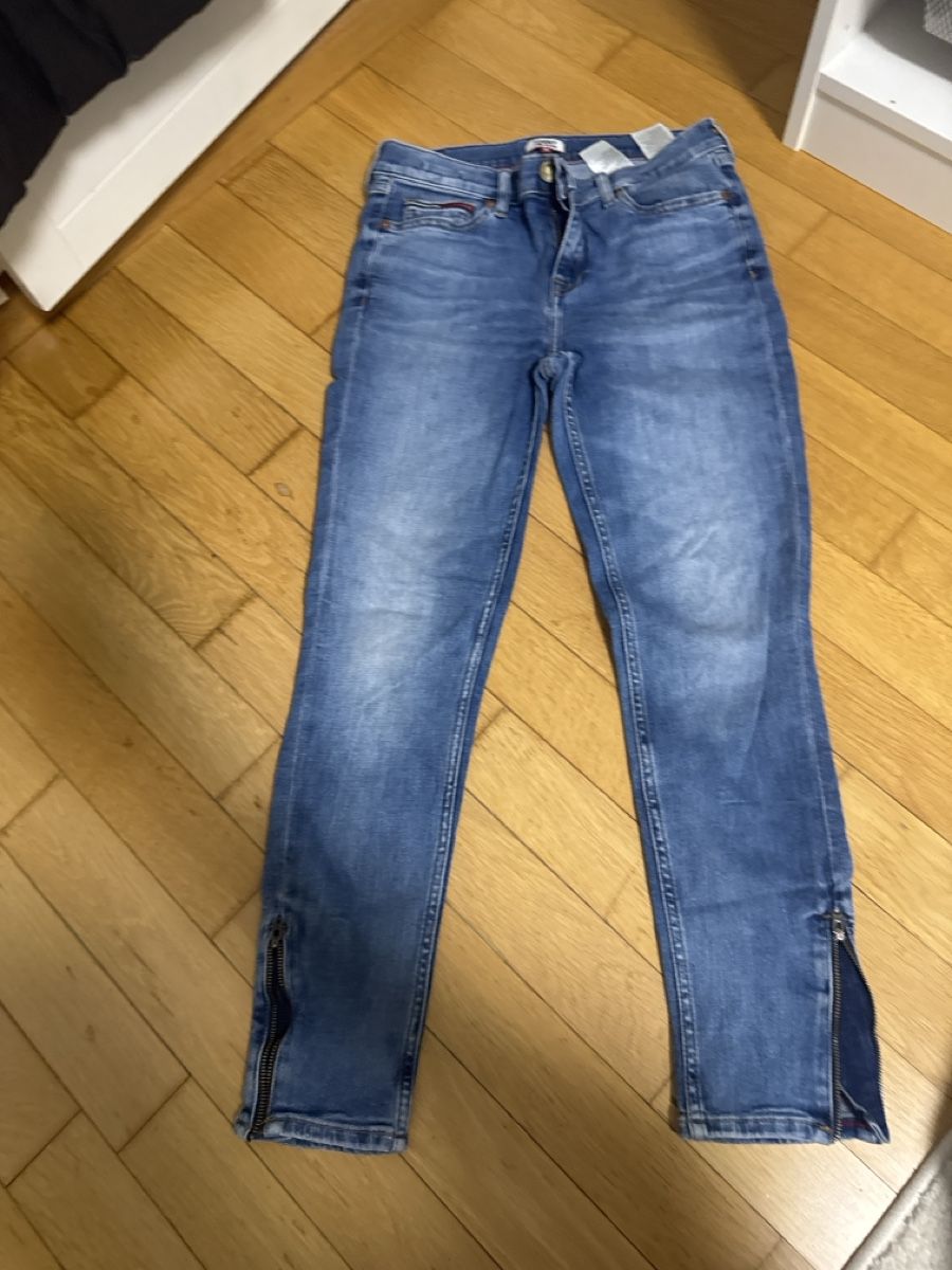 Tommy Hilfiger Jeans: Tommy Jeans Nora Gr. W27 L30 – Gebraucht aus Füllinsdorf von silberstern110