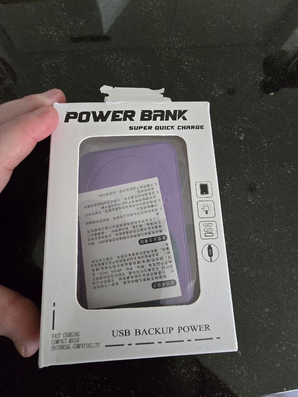 Apple Accus & piles: POWER BANK ZUM LADEN lILA – Neuf avec emballage d'origine à Derendingen par Mil_l98S