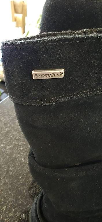 Schuhe für Mädchen: Winterstiefel Gr. 33 – Gebraucht aus Volketswil von JaMiLeAn 2