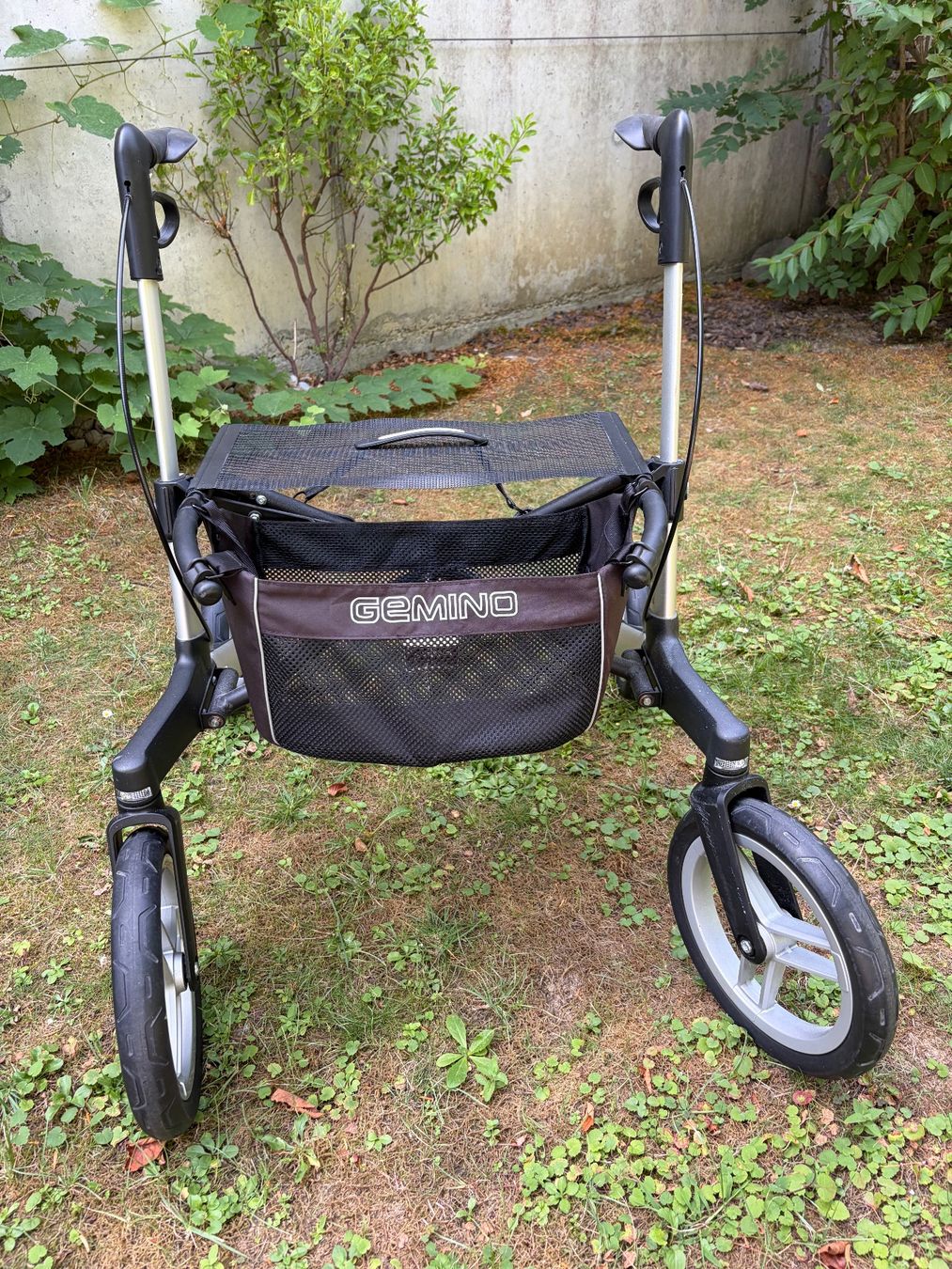 Ausili per la deambulazione: Rollator Gemino – Usato da Wettswil venduto da Lcomputer 1