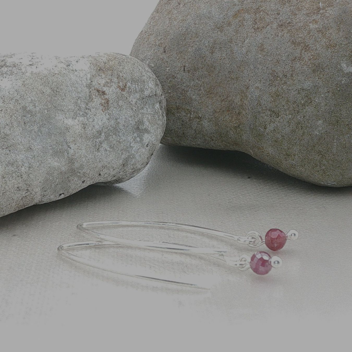 Olga Ribler Ohrringe & -stecker: Feine Ohrringe mit Granate in Silber – Neu (gemäss Beschreibung) aus Luzern von Schmuckoutlet 6