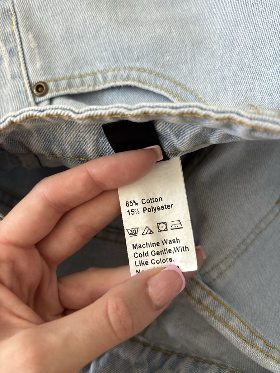 Shein Jeans: Jeans hellblau Grösse S Used Look Shein – Gebraucht aus Basel von mic_5258 5