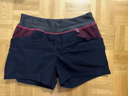 Decathlon Mädchen Wander Shorts Gr. 164 NEU