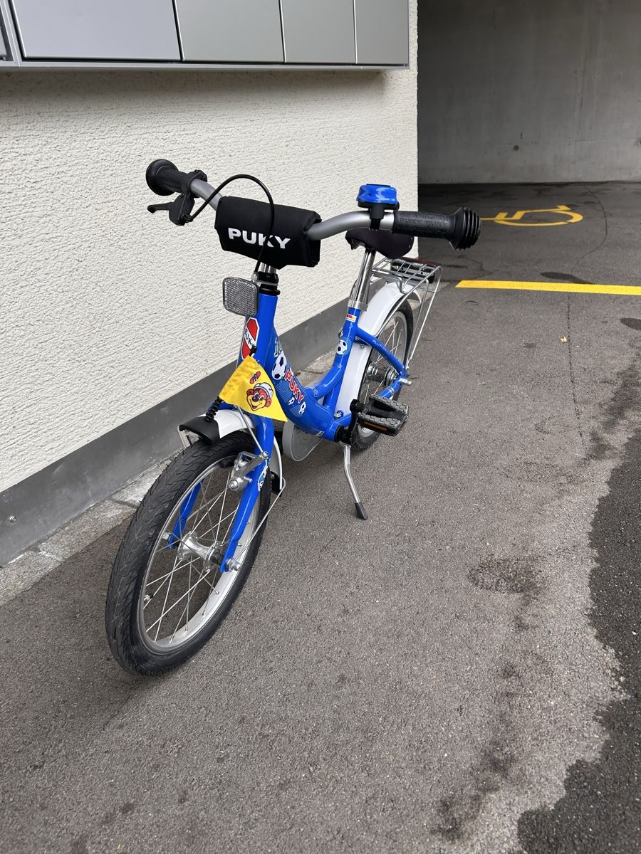 Puky Velos: Puky Kinderfahrrad 16 Zoll – Football Edition | Top Zustand – Gebraucht aus Richterswil von Ianh1 3