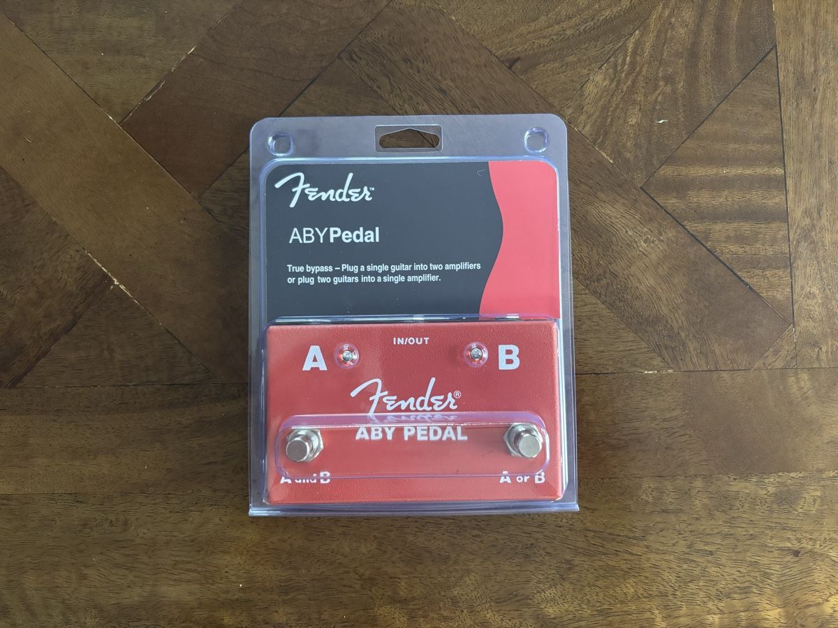 Fender Strumenti musicali: Fender ABY Pedal True Bypass Passive/Active Switcher New – Nuovo e nell'imballaggio originale da Epalinges venduto da fra_5bgl