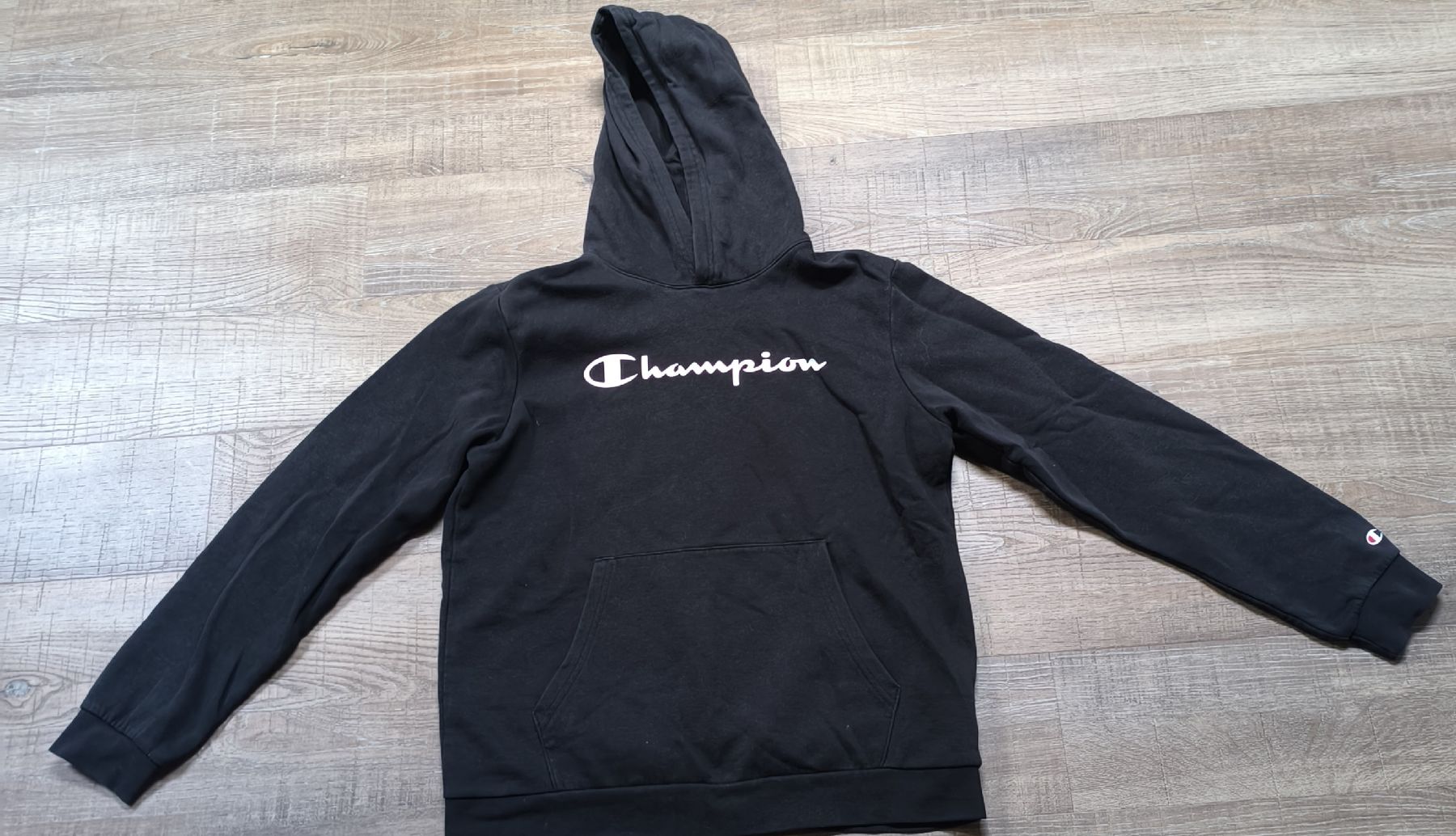 Champion Pullover & Sweatshirts: Kapuzenpullover von Champion Gr. 174/179 2X-Large – Gebraucht aus Oberwil-Lieli von Atom17