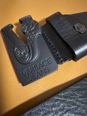 Ceinture Versace Jeans noire, état impeccable, classe! (53)
