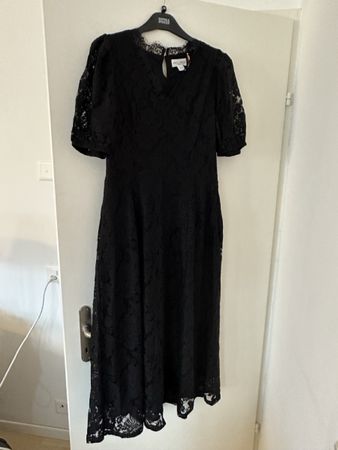 NEW Elegant Black Lace Dress size eur 44