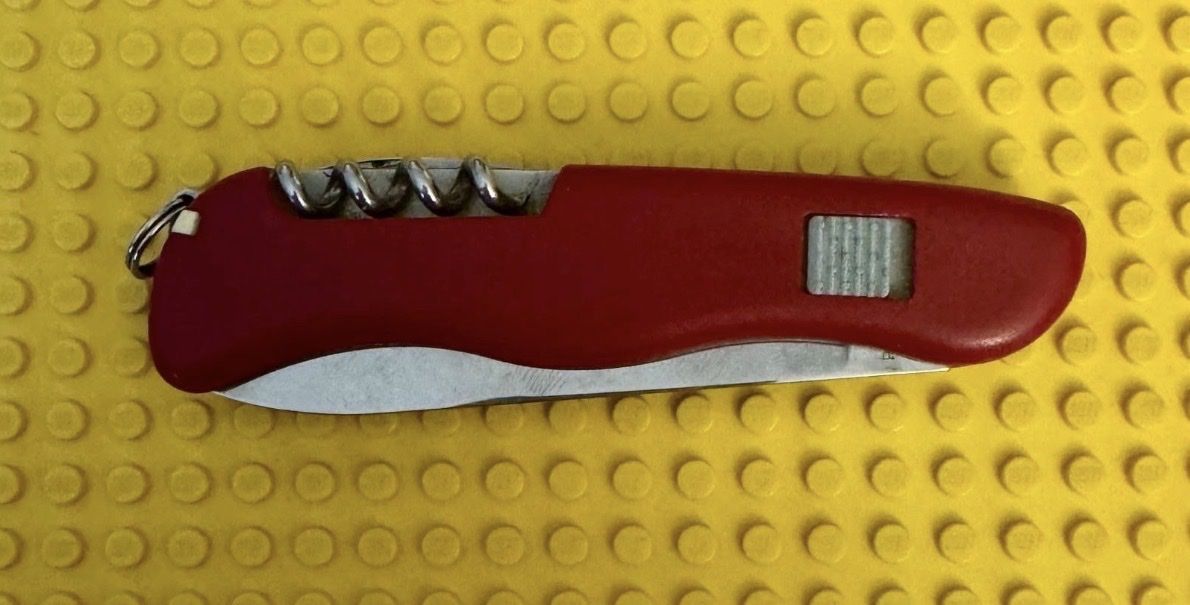Victorinox Taschenmesser: Original Victorinox Sackmesser Rot – Gebraucht aus Birsfelden von sam2tuusig6