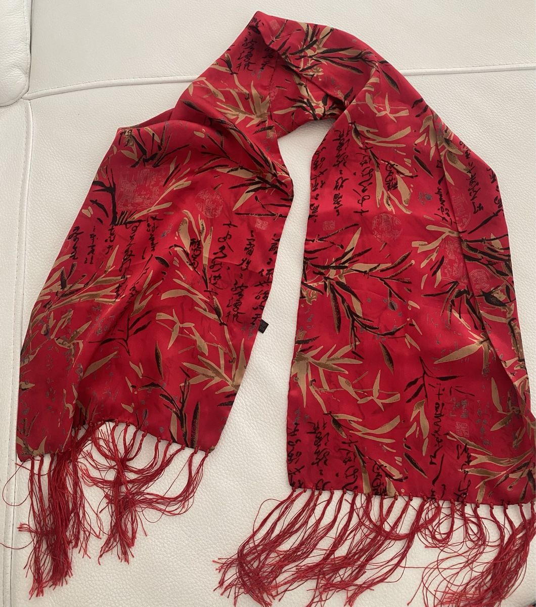 Foulard & Sciarpe: Seiden Schal 🌸 – Usato da Opfikon venduto da Luis144