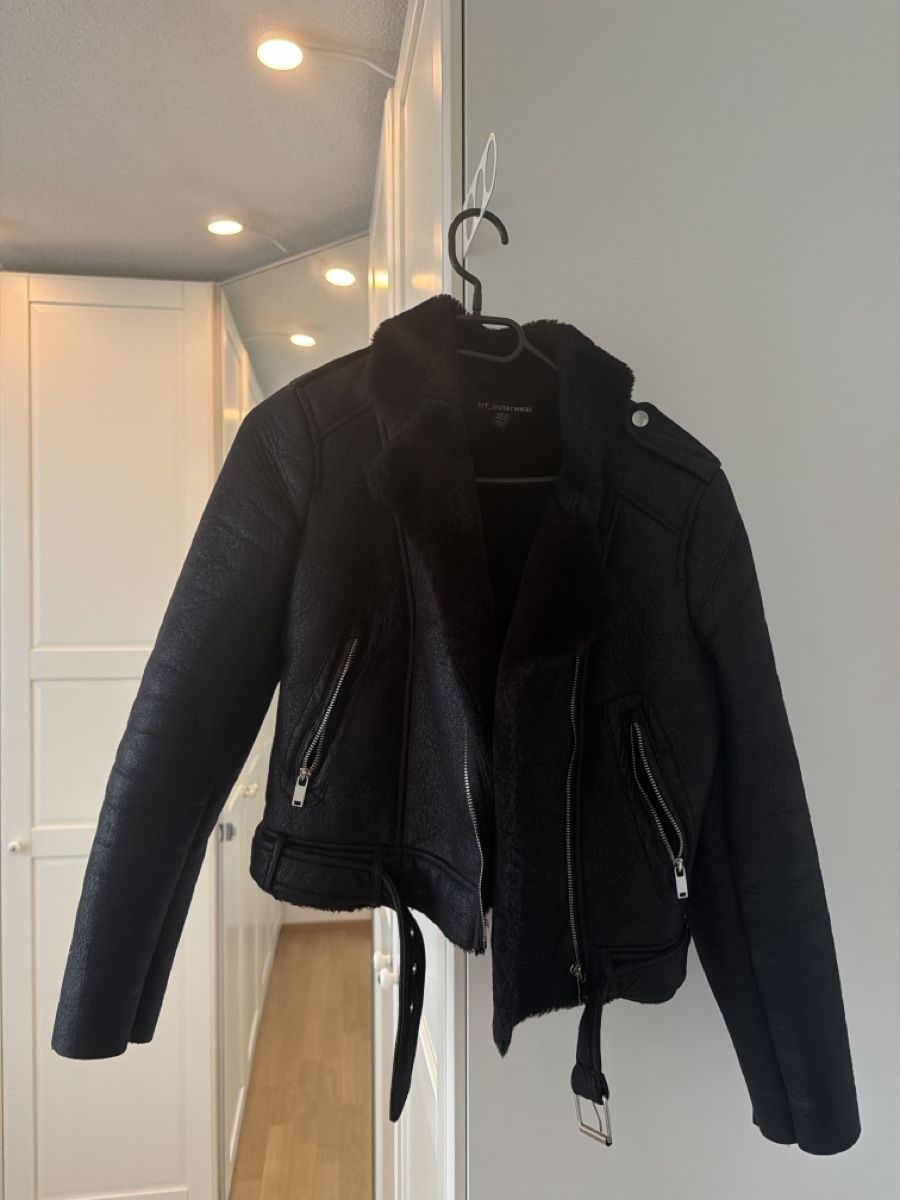 Zara Jacken: Zara Kunstlederjacke schwarz, Grösse XS – Neu (gemäss Beschreibung) aus Hägendorf von fufj11