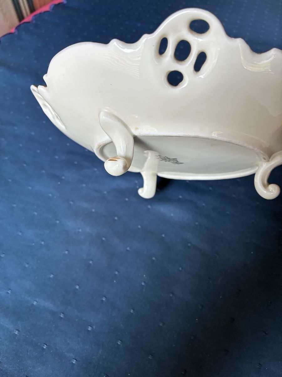 Rosenthal Schalen: Rosenthal - Gebäckschale auf 3 Füsschen  – Gebraucht aus Dornach von Rosengarten 7