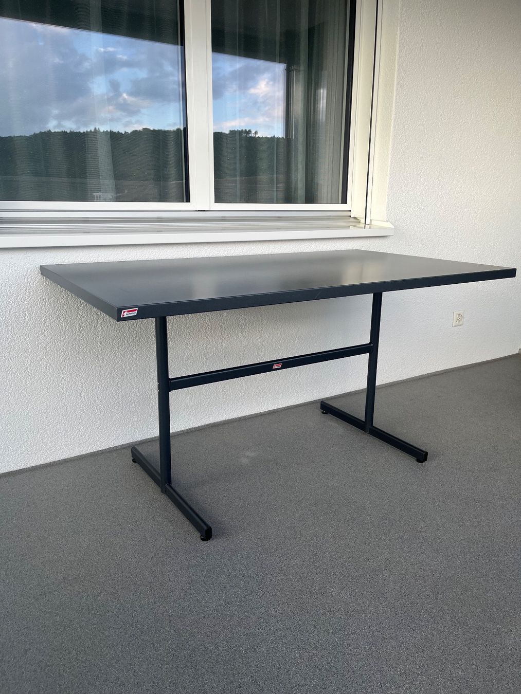 Schaffner Tavoli: Schaffner Tisch 140x80cm - klappbar -Anthrazit – Usato da Dagmersellen venduto da sim_zqh8