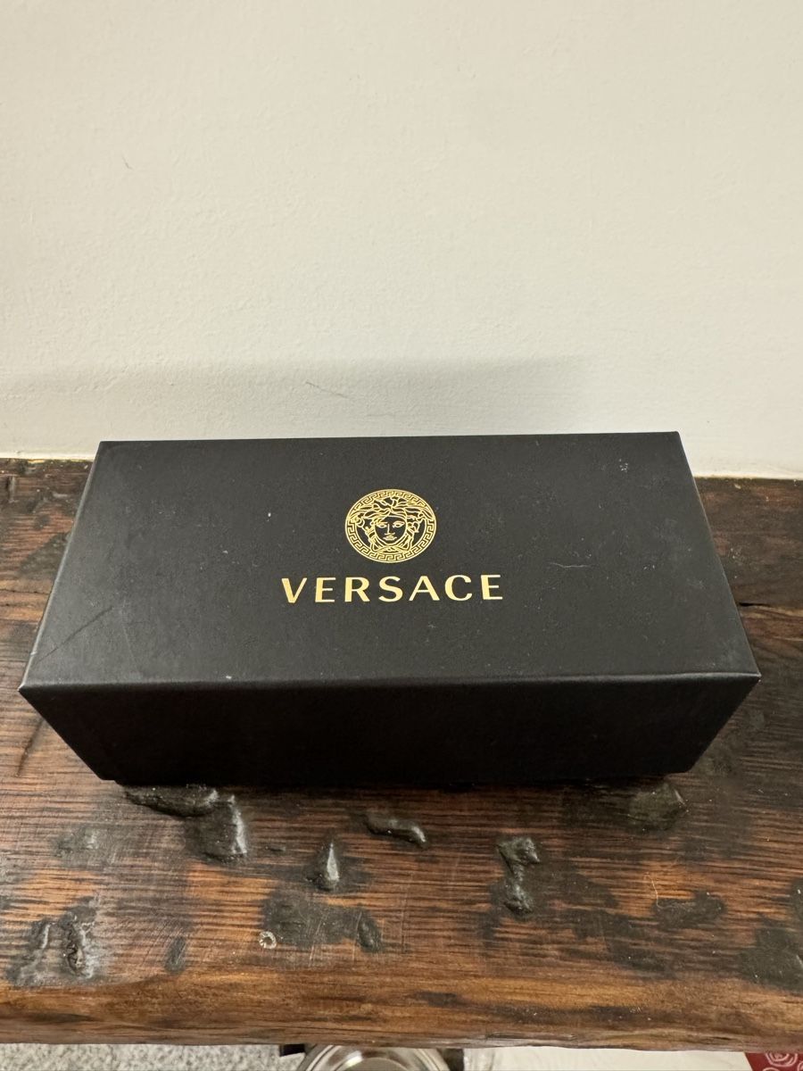 Versace Occhiali & Lenti: Occhiali da sole Versace – Usato da Porza venduto da kaj_d5q7 3