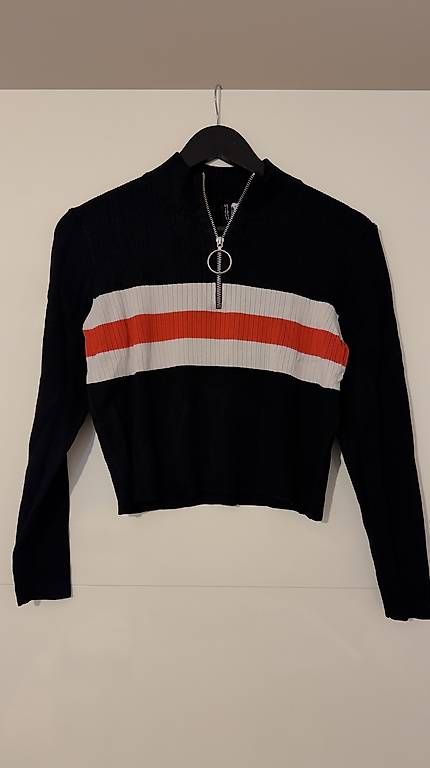 Maglioni & Felpe: Pull court H&M Divided noir  Taille L – Usato da Biel/Bienne venduto da Cli 1
