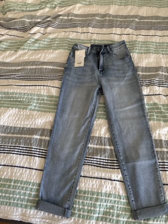 Mom Jeans Gr. S Light Wash - Neu mit Etikett
