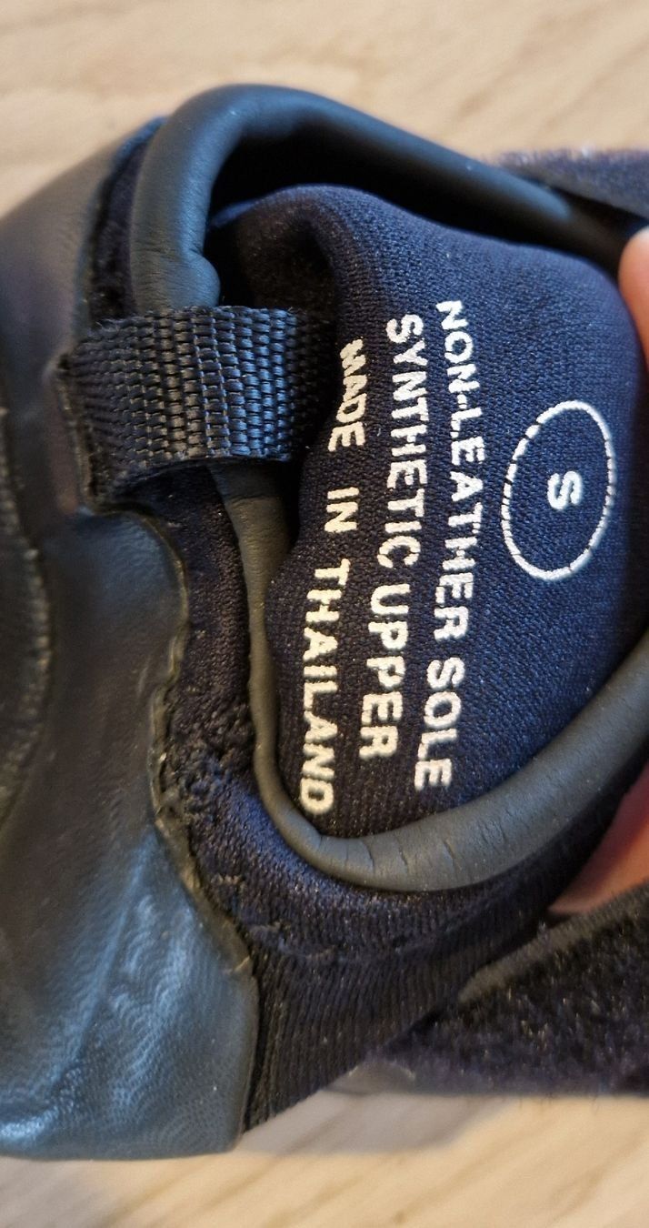 Herrenschuhe: Ronstan Segelschuhe / Surfschuhe, Grösse S – Gebraucht aus Fribourg von metalhands 2