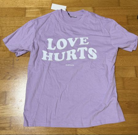 Elevate T-Shirt "Love Hurts", Grösse M, Neu
