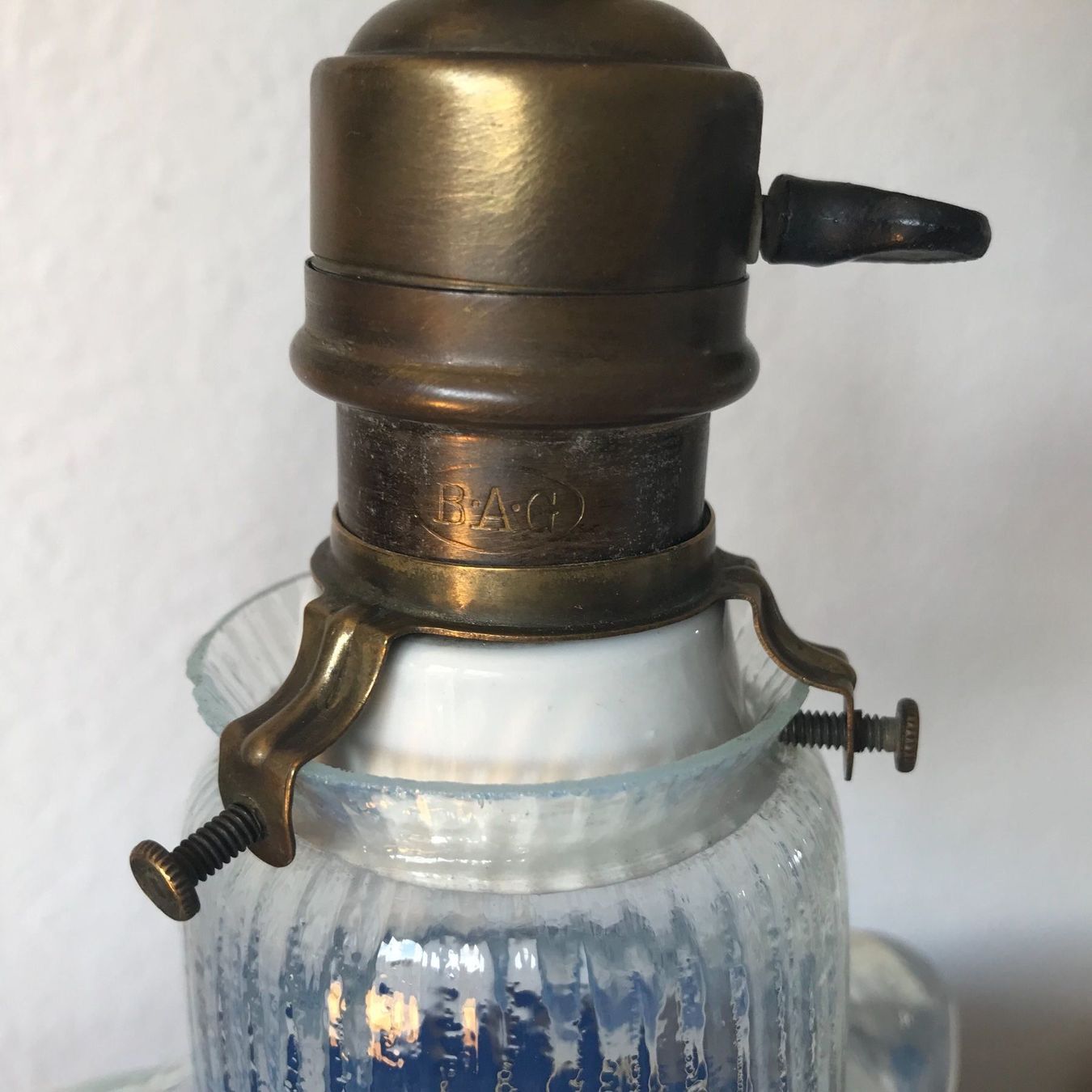 Lampade: B.A.G. Jugendstil Tischlampe  Opalinglas – Usato da Zürich venduto da Artnuvo 7