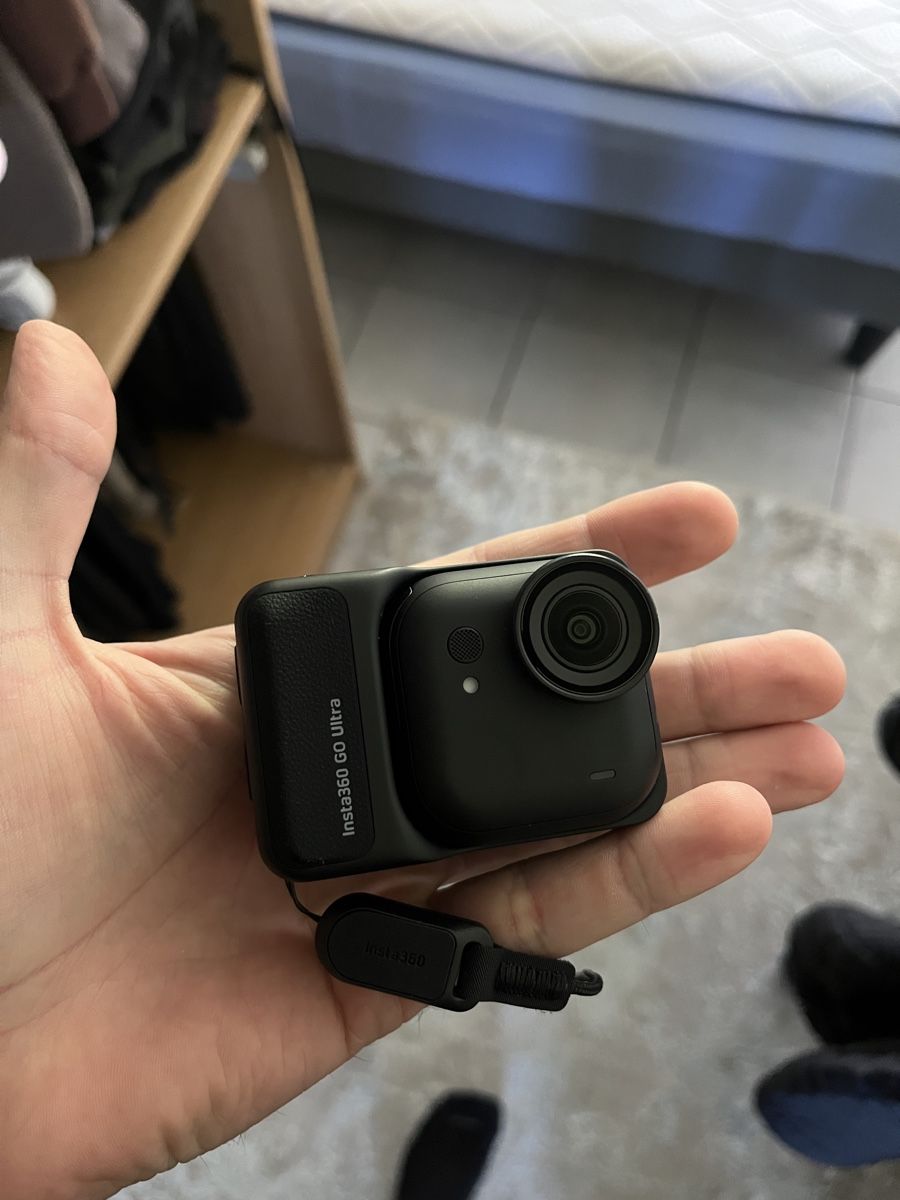 Insta360 Action Cam: Insta360 Go Ultra  – Nuovo (secondo la descrizione) da Yverdon-les-Bains venduto da con_5qmg