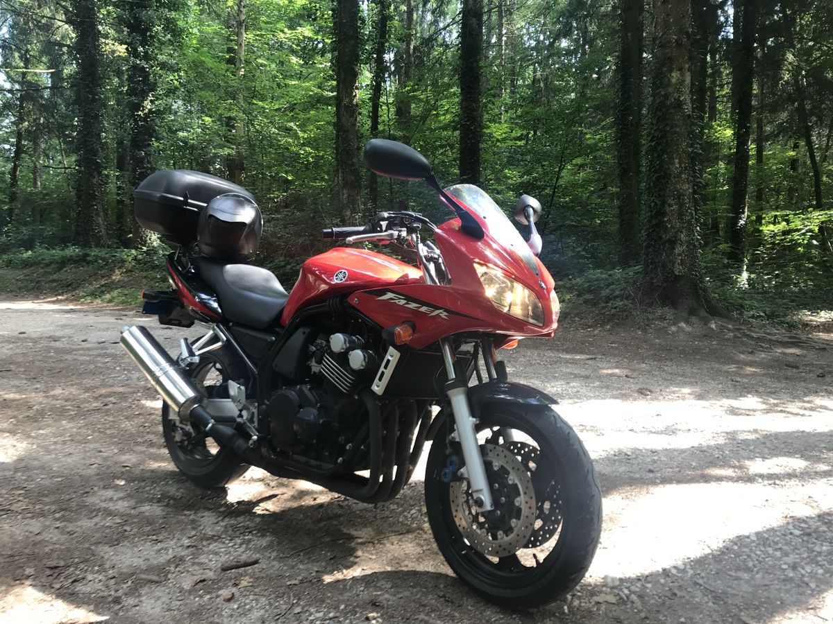 Yamaha Strada: Yamaha Fazer 600 – Usato da Etoy venduto da MFMania