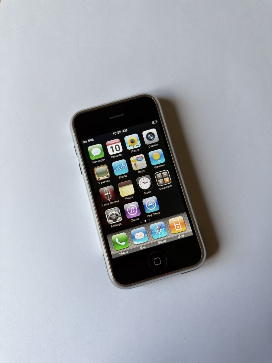 Apple Handys / Smartphones: Apple iPhone 2G 8GB – 1st Generation – Gebraucht aus Zürich von idbronskiy