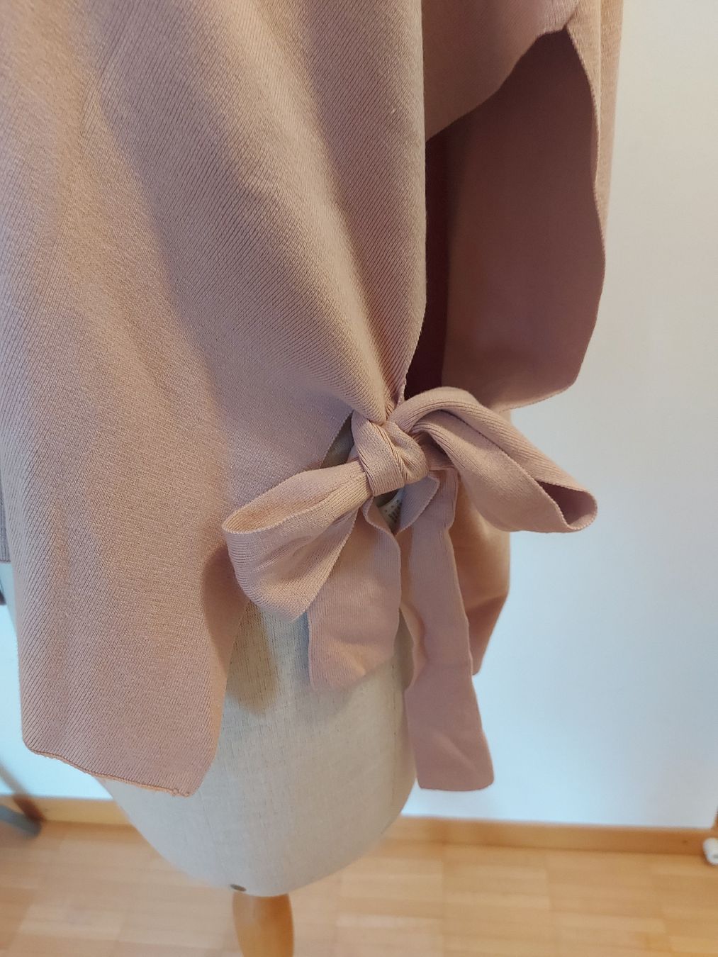 Cos Pulls & Sweat-shirts: Pullover, COS, beige, 100 % Baumwolle, Gr. M – D'occasion à Oberengstringen par PaolaDe 4