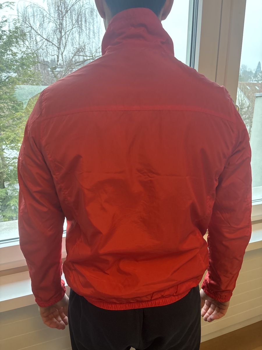 Giacche: Men's Lightweight Red Jacket - Perfect for Spring! – Usato da Rüschlikon venduto da G_q7pw 4