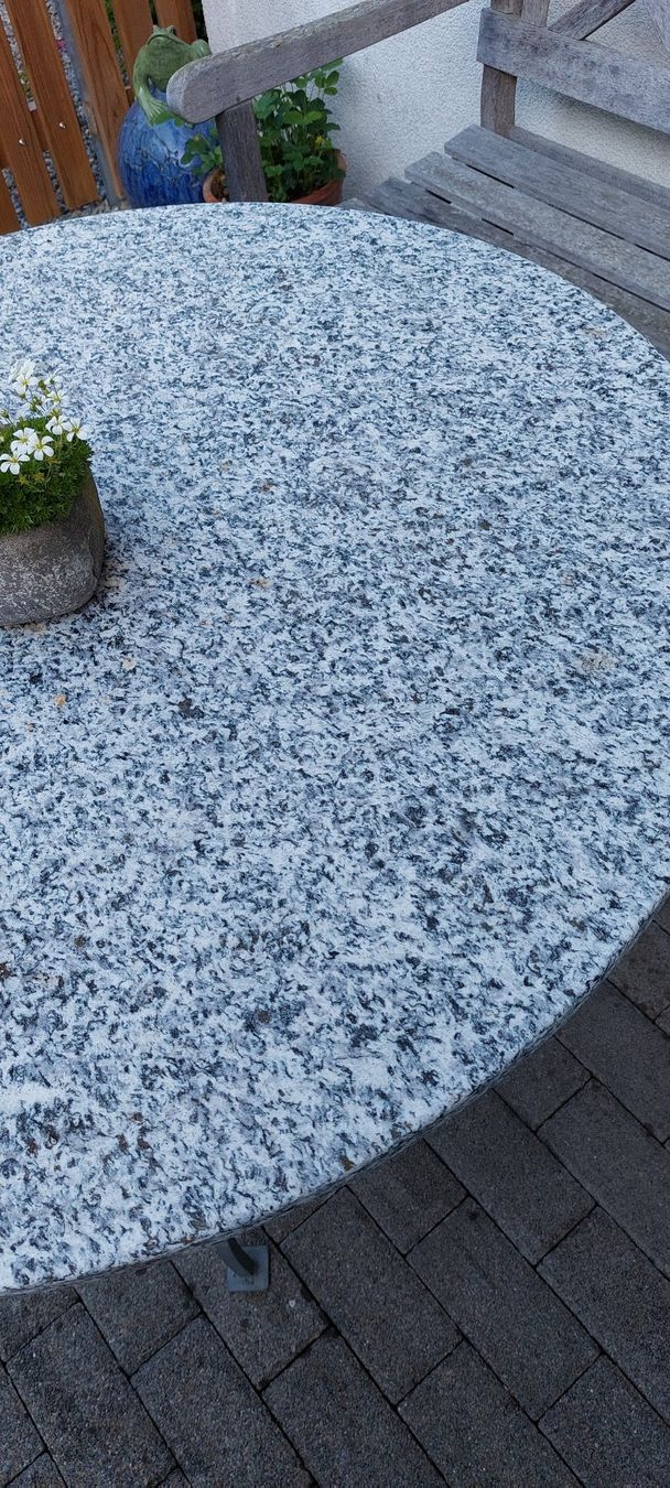 Tavoli: Gartentisch, Steinplatte – Usato da Lupfig venduto da Robob2 1